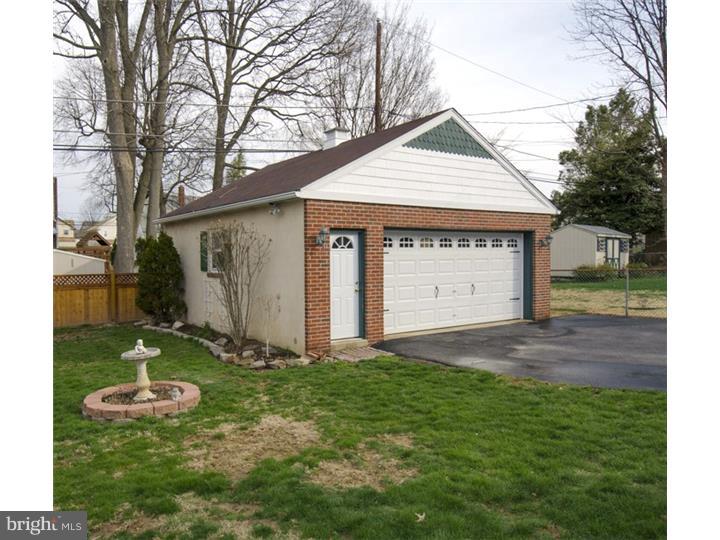 30 Braeburn Road Havertown, PA 19083 - Photo 21 of 25