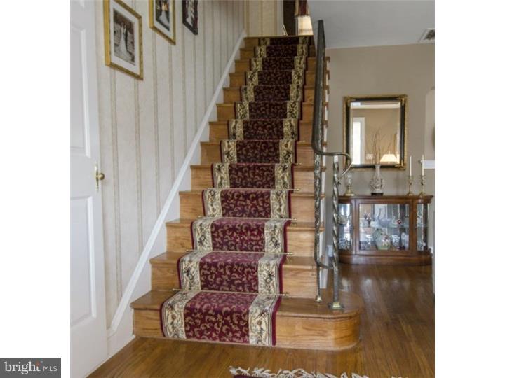 30 Braeburn Road Havertown, PA 19083 - Photo 4 of 25