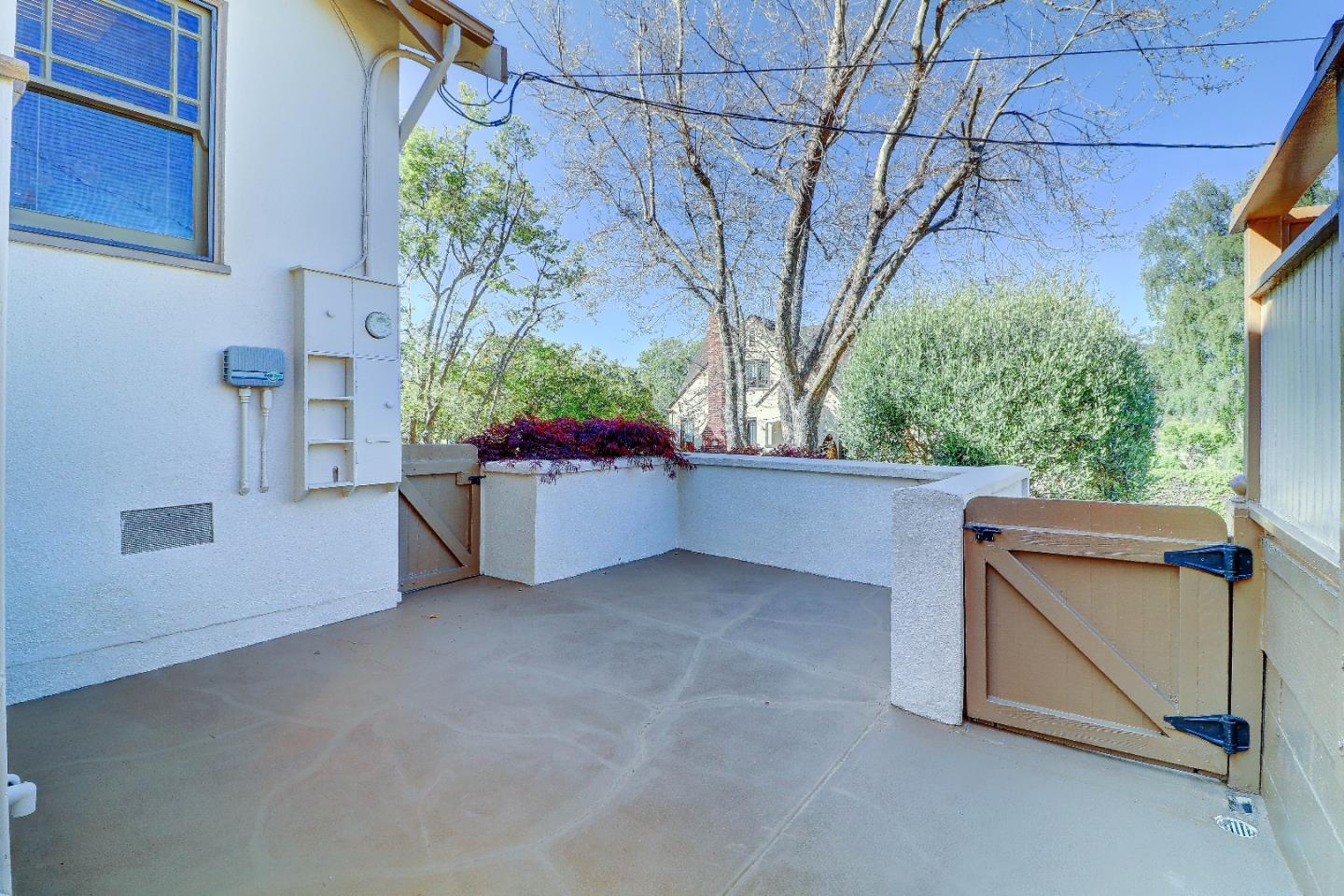 2701 Hillside Drive Burlingame, CA 94010 - Photo 49 of 50