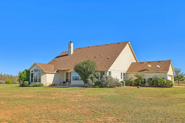 $1,950,000 | 1525 Farm To Market Road 1704, Elgin, TX 78621