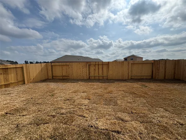 $1,640 | 15684 Plum Brk Drive, Conroe, TX 77303