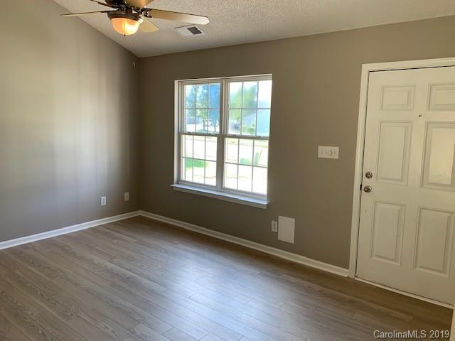 6912 Rumple Road Charlotte, NC 28262 - Photo 3 of 10 Gallery Image 3