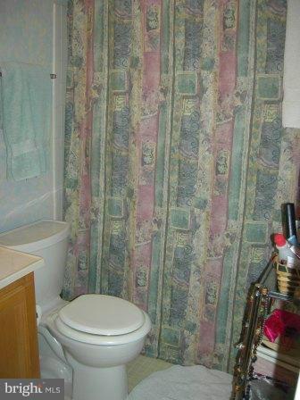 8971 Centerway Road Gaithersburg, MD 20879 - Photo 13 of 30 Bath