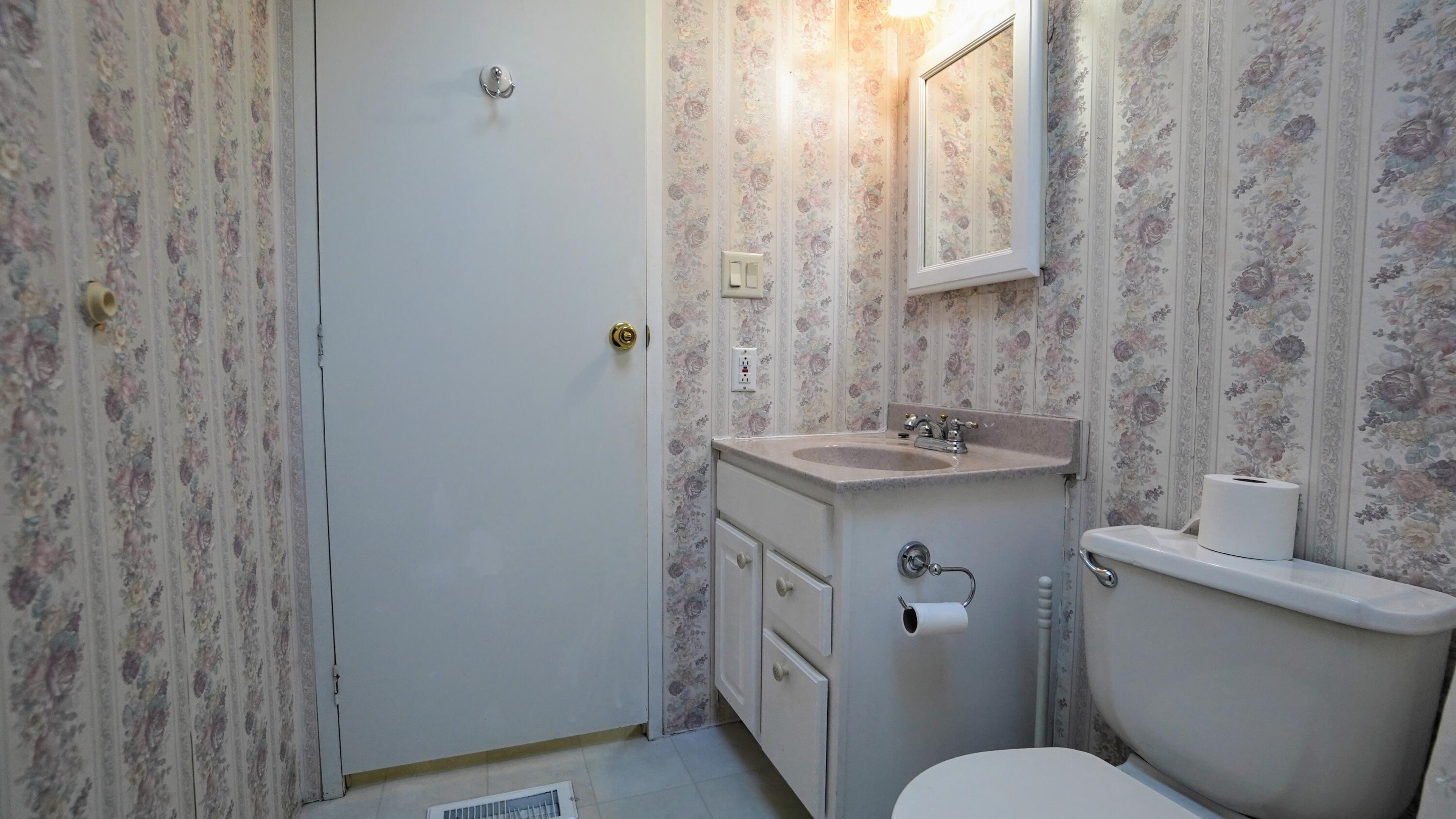 312 Hinckley Road Clinton, ME 04927 - Photo 12 of 32 012