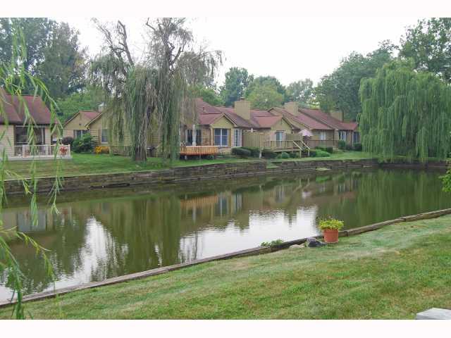 7450 Sylvan Ridge Road Indianapolis, IN 46240 - Photo 2 of 7 Gallery Image 2