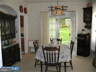 27 Hillside Road Mount Holly, NJ 08060 - Photo 5 of 10 Dining Room