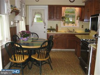 27 Hillside Road Mount Holly, NJ 08060 - Photo 6 of 10 Kitchen