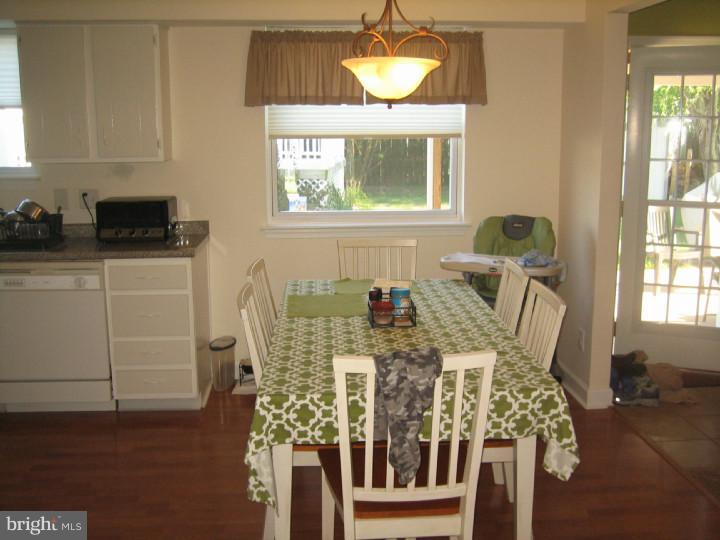 32 Hartford Road Sewell, NJ 08080 - Photo 7 of 23