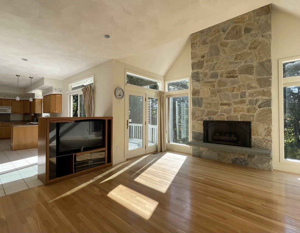 278 Plainfield Road Concord, MA 01742 - Photo 17 of 39 Gallery Image 17