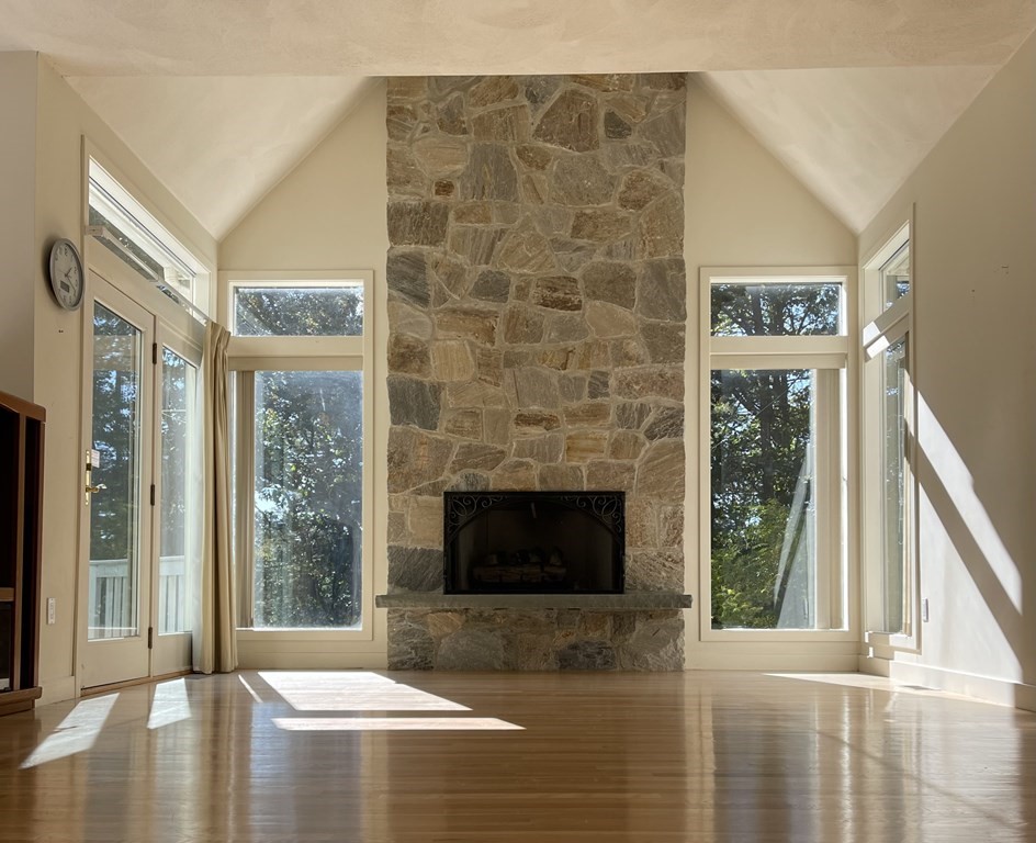 278 Plainfield Road Concord, MA 01742 - Photo 18 of 39 Gallery Image 18