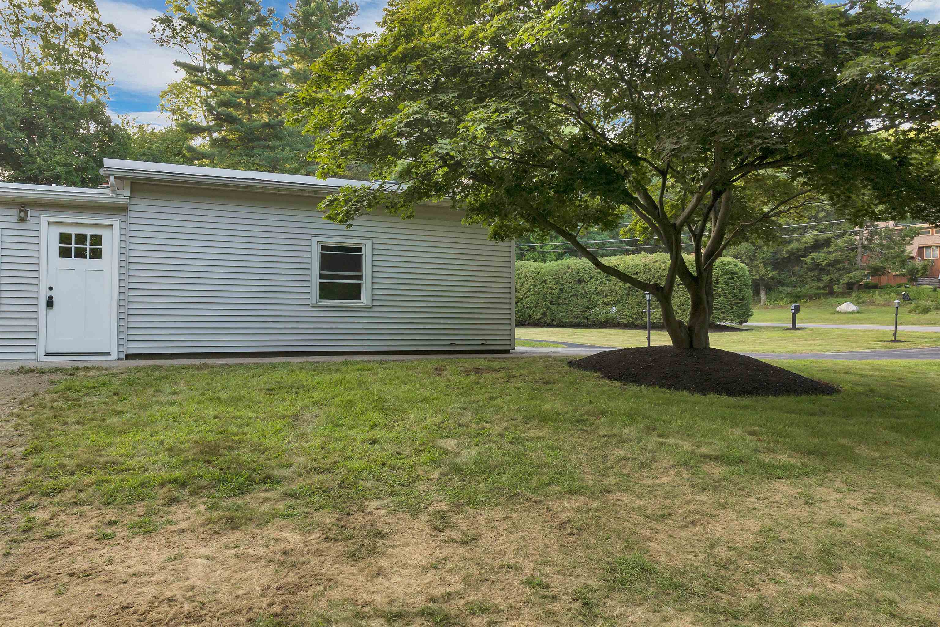 1 Mockingbird Hill Road Windham, NH 03087 - Photo 33 of 38