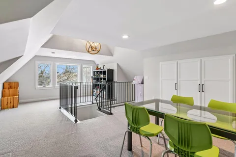$3,795,000 | 20455 Park Place, Deephaven, MN 55331