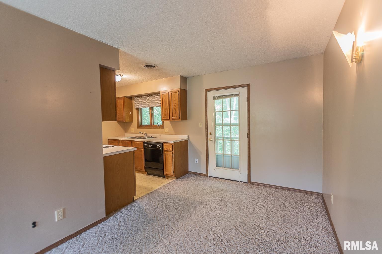 53 Rocking Chair Drive Murphysboro, IL 62966 - Photo 4 of 42