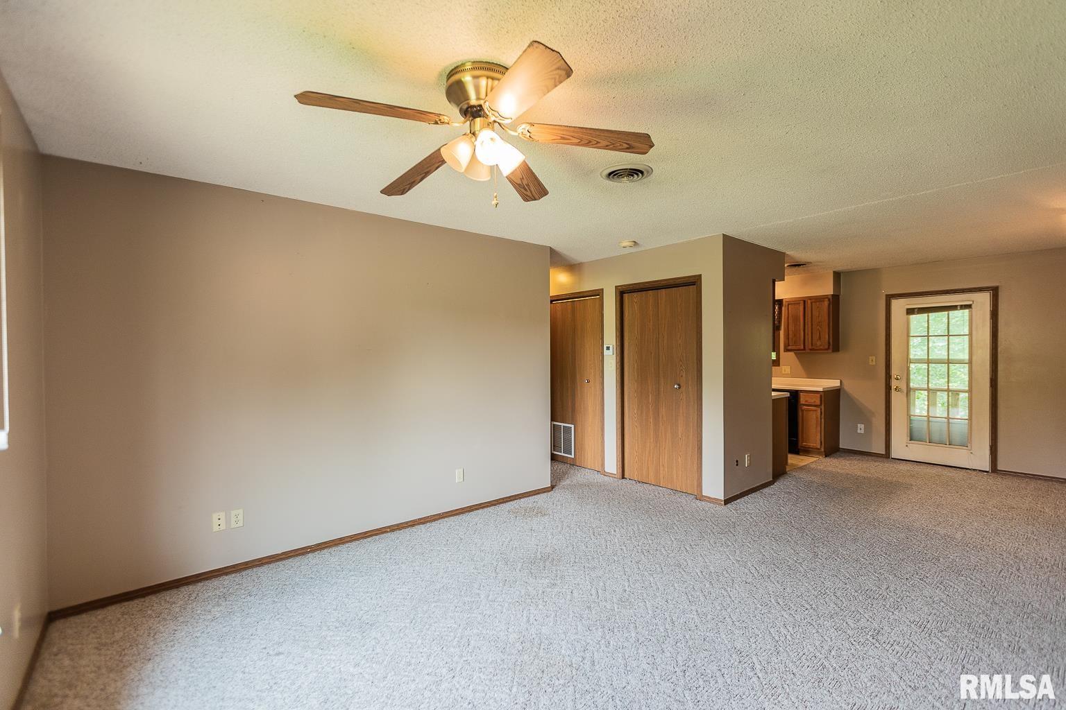 53 Rocking Chair Drive Murphysboro, IL 62966 - Photo 8 of 42