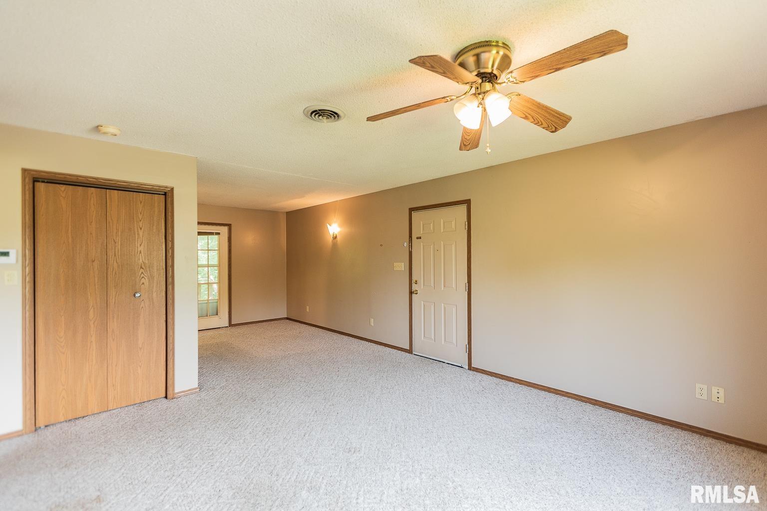 53 Rocking Chair Drive Murphysboro, IL 62966 - Photo 9 of 42