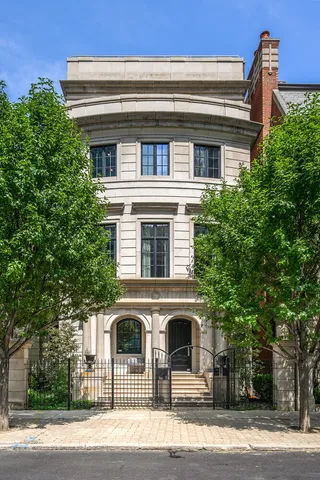 $6,500,000 | 460 West Huron Street, Chicago, IL 60654