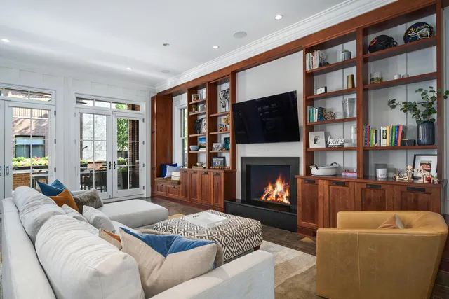 $6,500,000 | 460 West Huron Street, Chicago, IL 60654