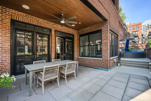 $6,500,000 | 460 West Huron Street, Chicago, IL 60654