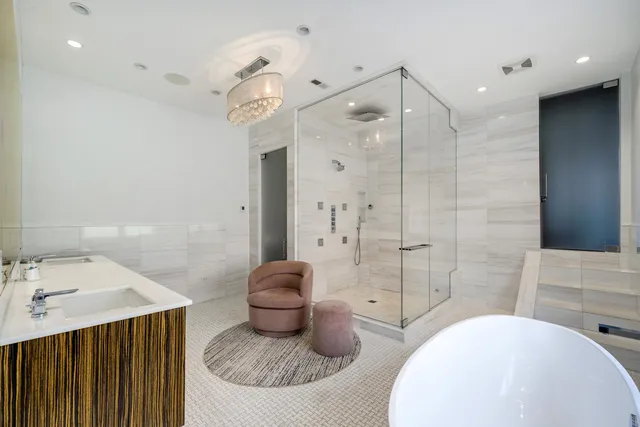 $6,500,000 | 460 West Huron Street, Chicago, IL 60654