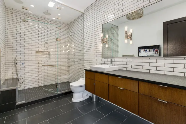 $6,500,000 | 460 West Huron Street, Chicago, IL 60654