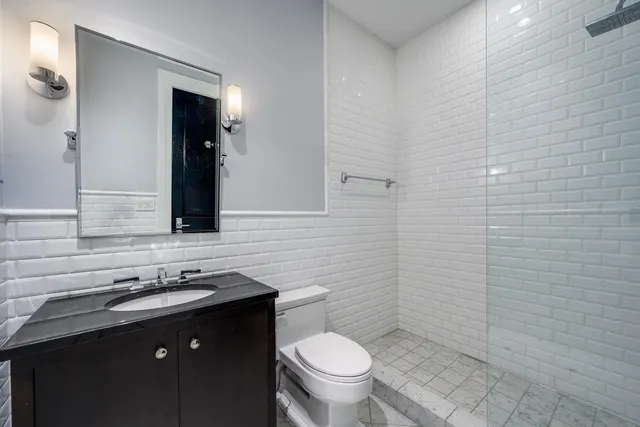 $6,500,000 | 460 West Huron Street, Chicago, IL 60654