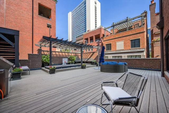 $6,500,000 | 460 West Huron Street, Chicago, IL 60654