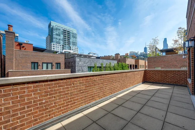 $6,500,000 | 460 West Huron Street, Chicago, IL 60654