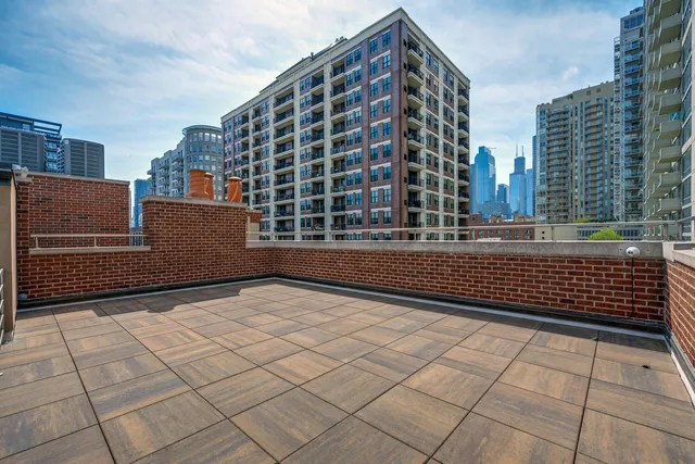 $6,500,000 | 460 West Huron Street, Chicago, IL 60654