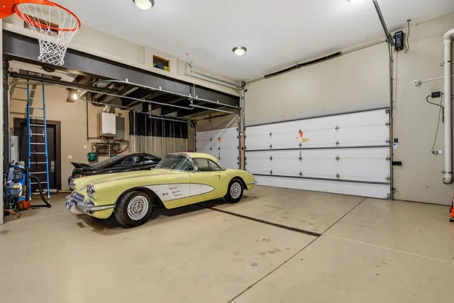 $6,500,000 | 460 West Huron Street, Chicago, IL 60654