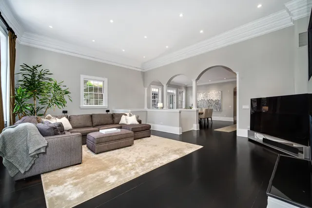 $6,500,000 | 460 West Huron Street, Chicago, IL 60654