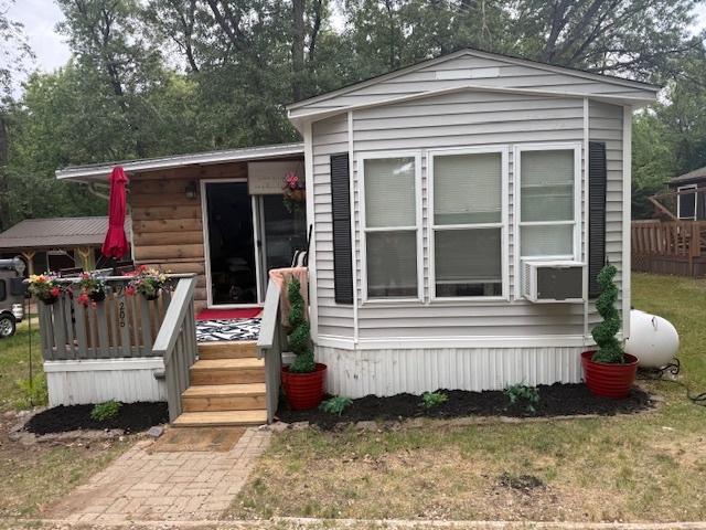 7-206 Woodhaven Sublette, IL 61367 - Photo 1 of 17