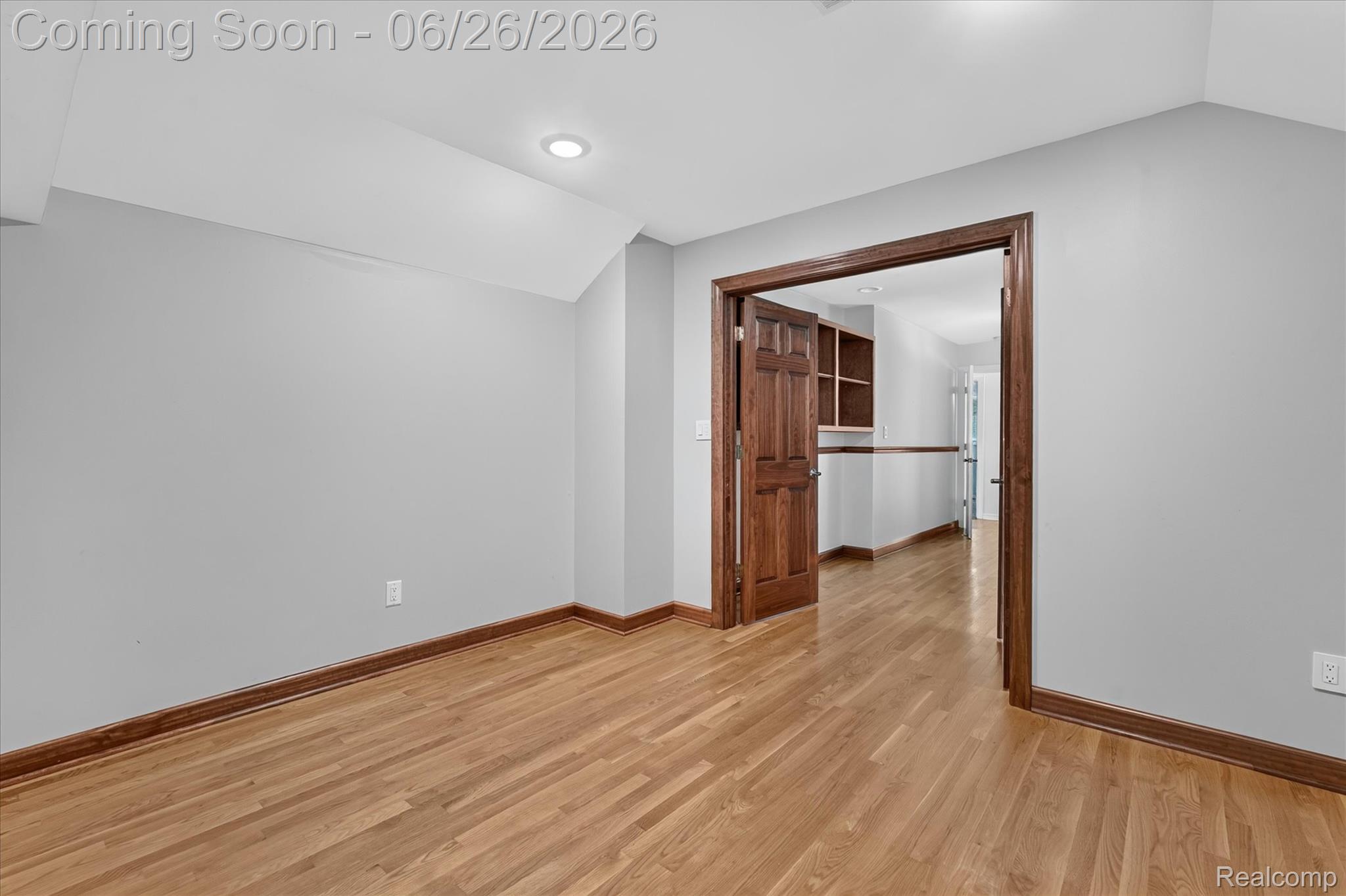 3478 Lexington Road Waterford, MI 48328 - Photo 26 of 52 35-3478-Lexington-Dr-Waterford-Township-MI-48328-WindowStill.jpg