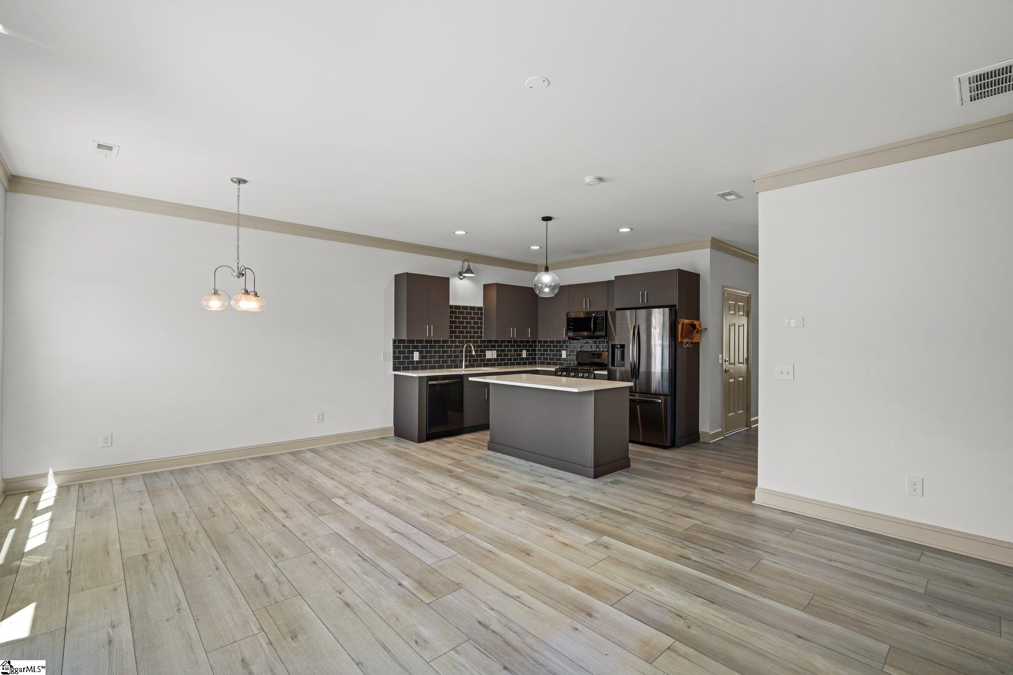 132 Park Avenue Greer, SC 29651 - Photo 5 of 27