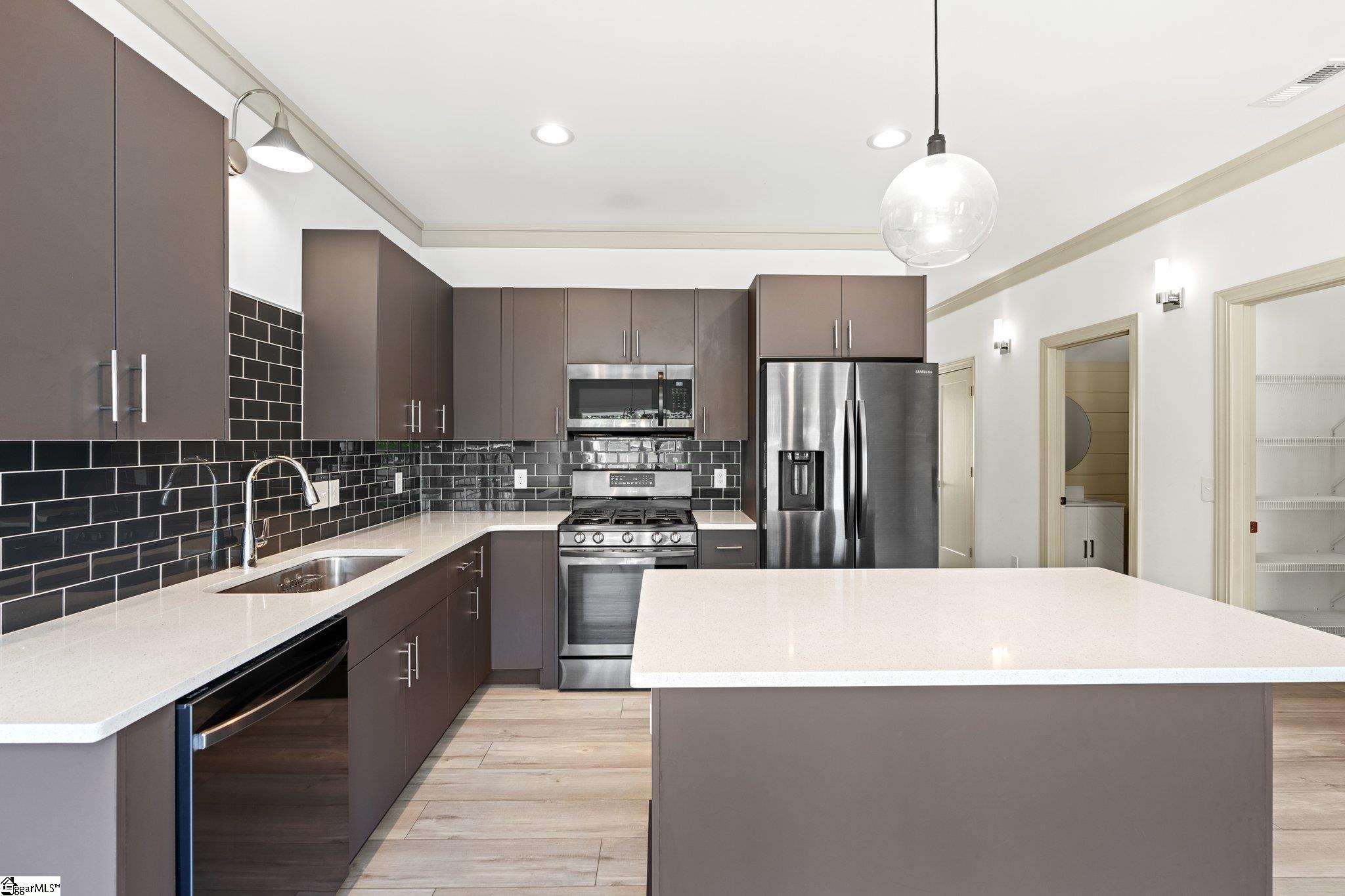 132 Park Avenue Greer, SC 29651 - Photo 7 of 27