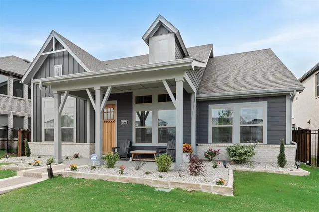 front view of house with a yard