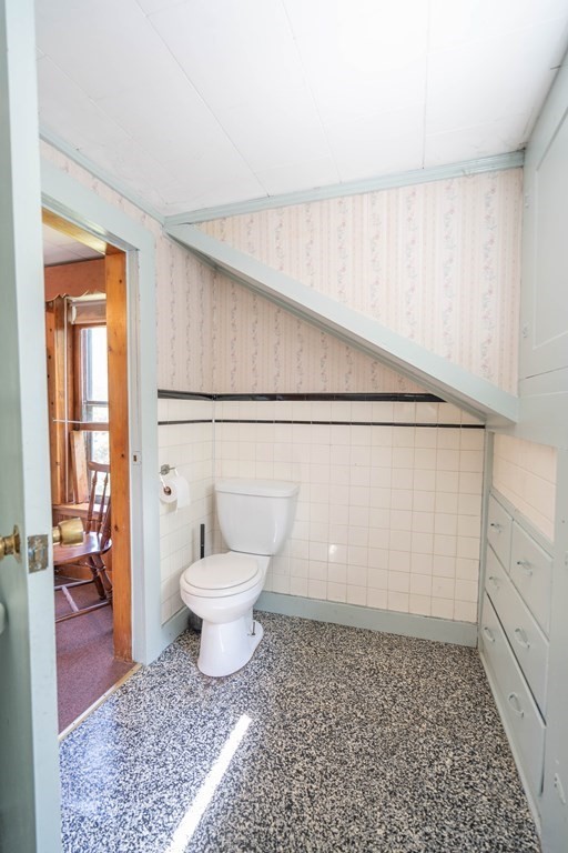 607 Podunk Road East Brookfield, MA 01515 - Photo 15 of 42 a bathroom with a toilet