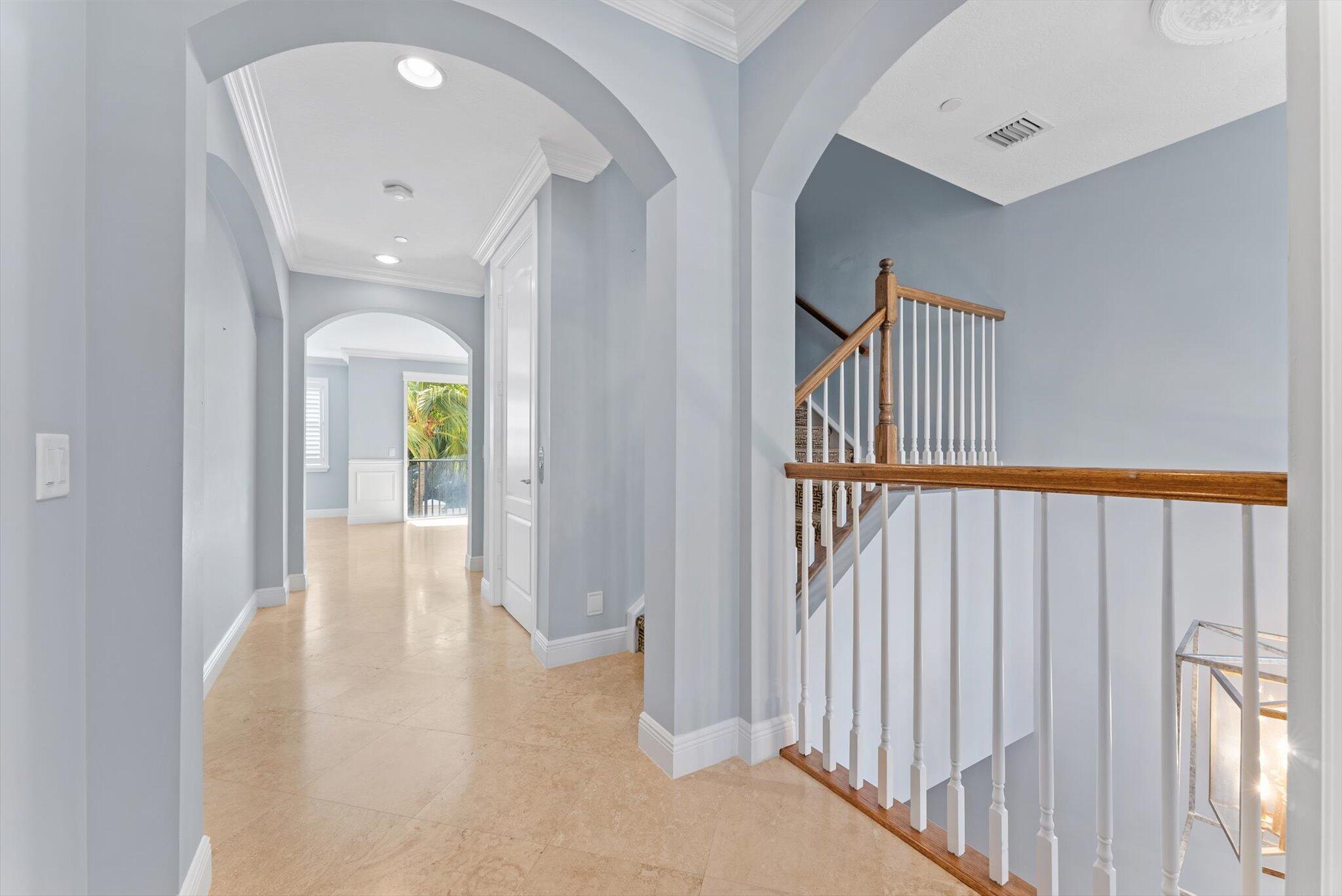604 Northeast Francesca Lane Boca Raton, FL 33487 - Photo 35 of 58 2nd floor hallway