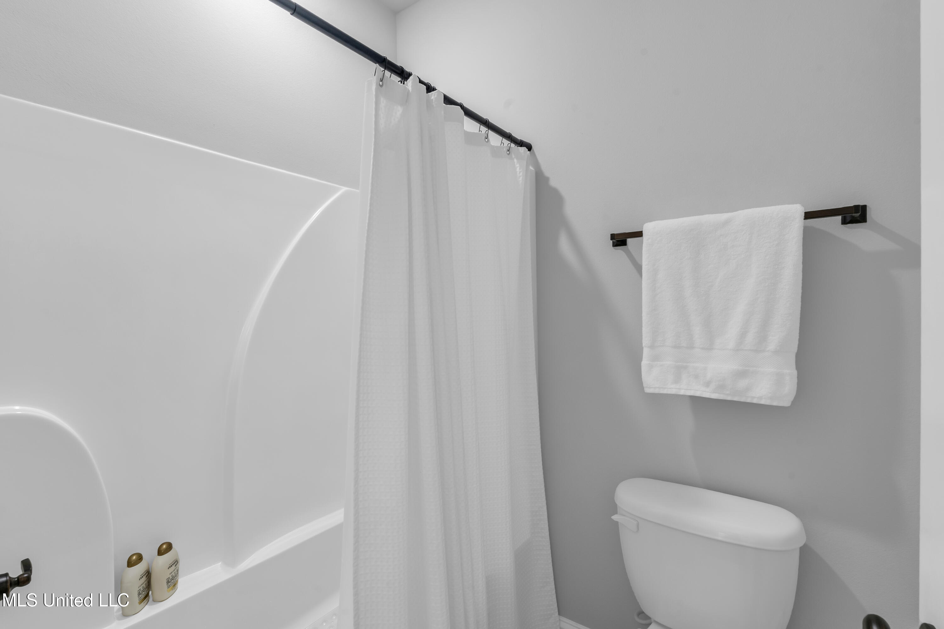 9371 Taylor Place Ocean Springs, MS 39564 - Photo 22 of 37 DSC09650