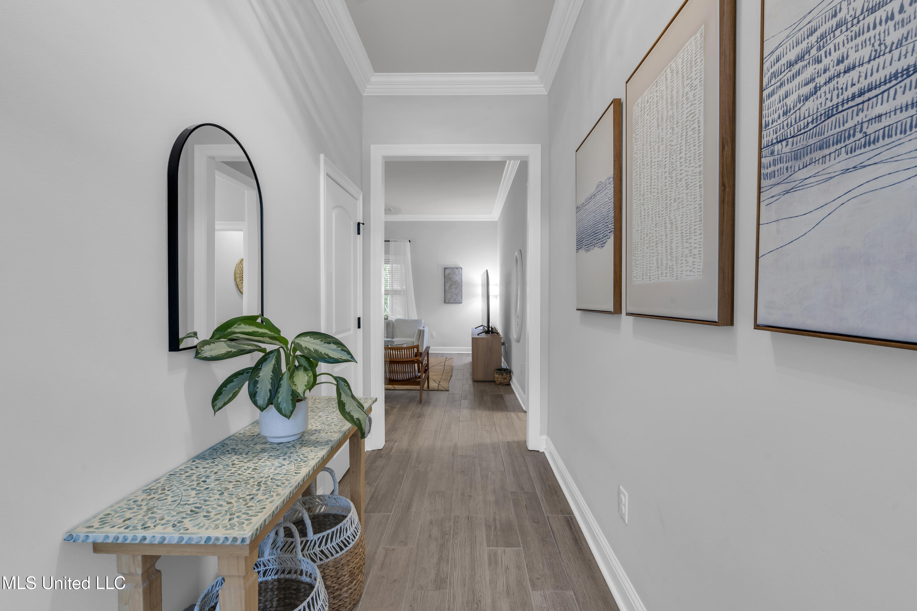 9371 Taylor Place Ocean Springs, MS 39564 - Photo 3 of 37 DSC09617