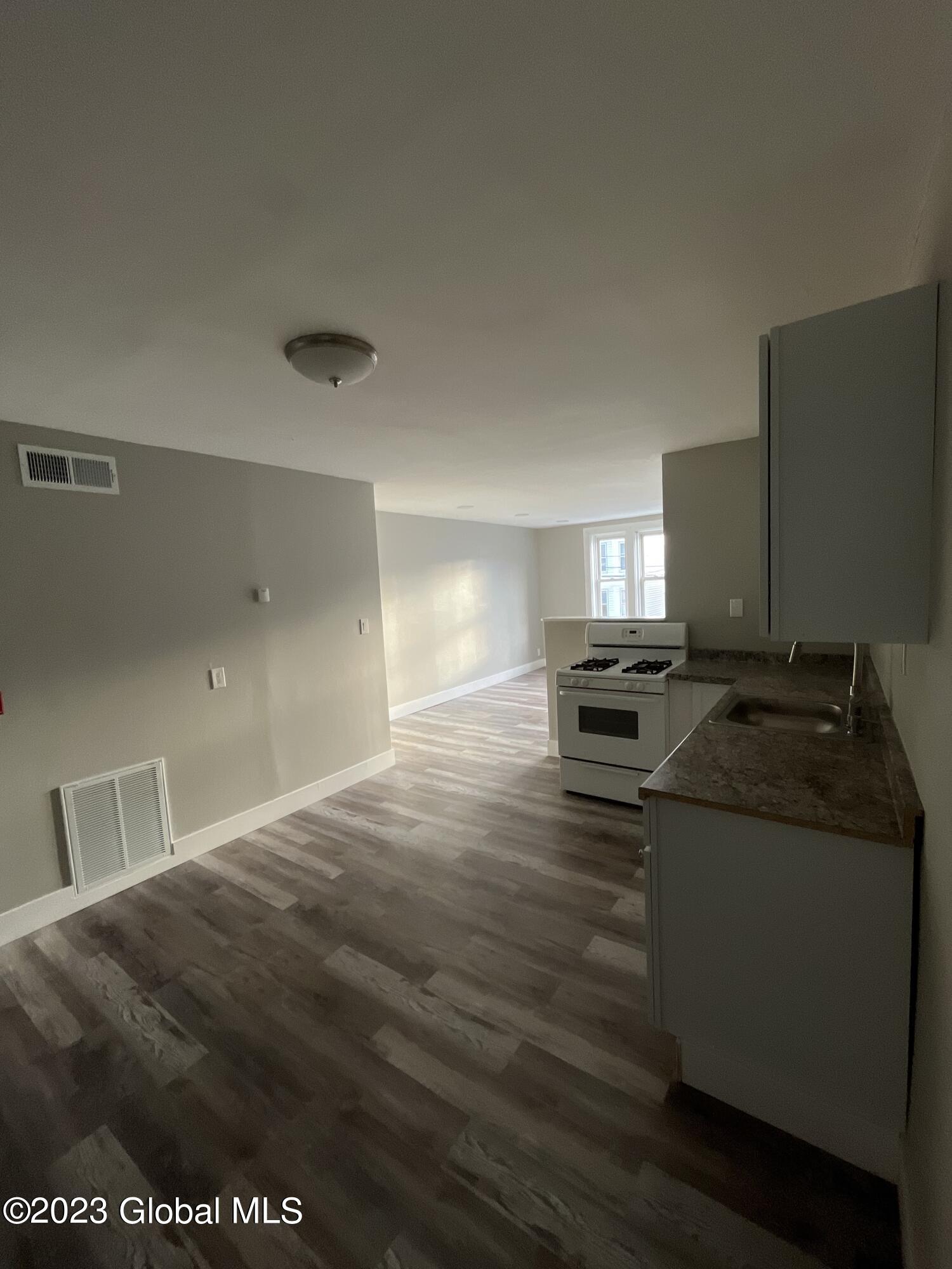 767 Eastern Avenue Schenectady, NY 12308 - Photo 19 of 28 71952815390__CA4A2152-6F6F-4689-B7A8-471