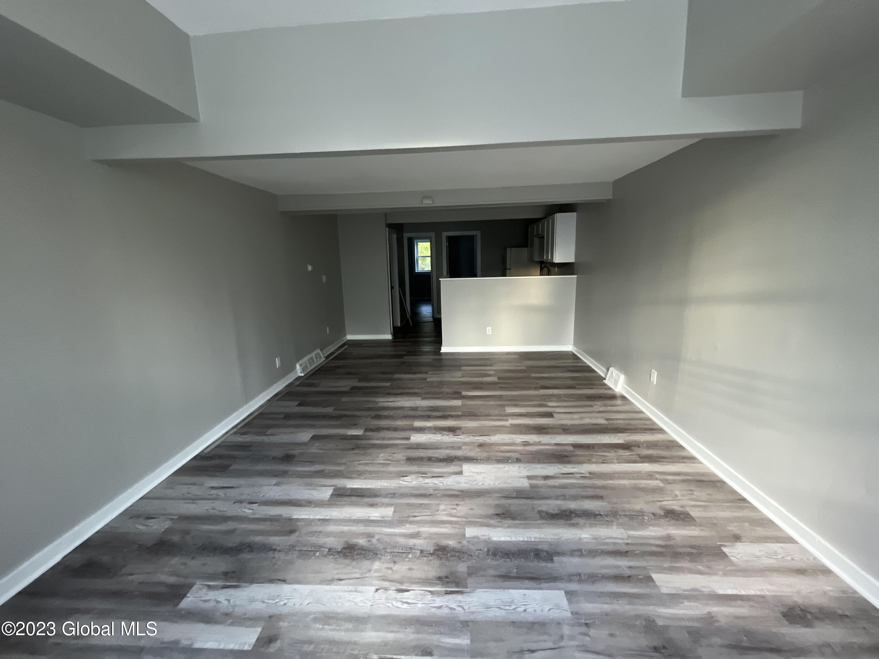 767 Eastern Avenue Schenectady, NY 12308 - Photo 3 of 28 71952784990__D51C702A-6C3A-45AB-81DD-C26