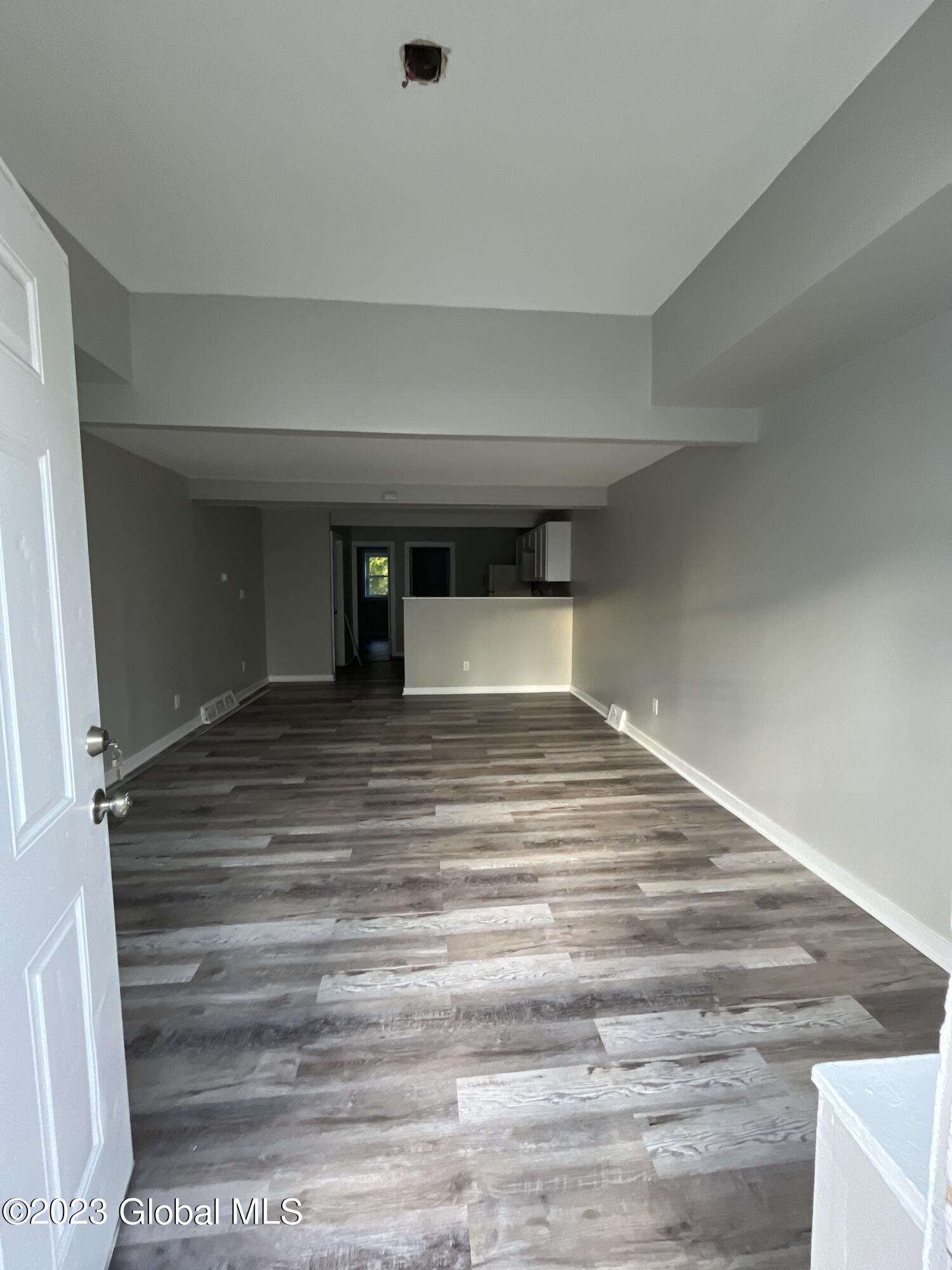 767 Eastern Avenue Schenectady, NY 12308 - Photo 4 of 28 71952784005__C89107A3-781B-428F-8699-D66