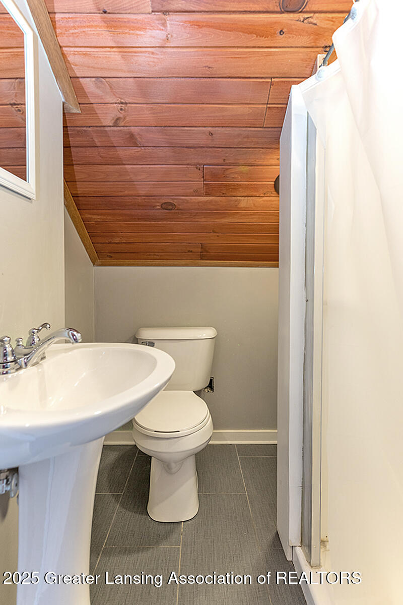 1642 Coolidge Road East Lansing, MI 48823 - Photo 23 of 23 23