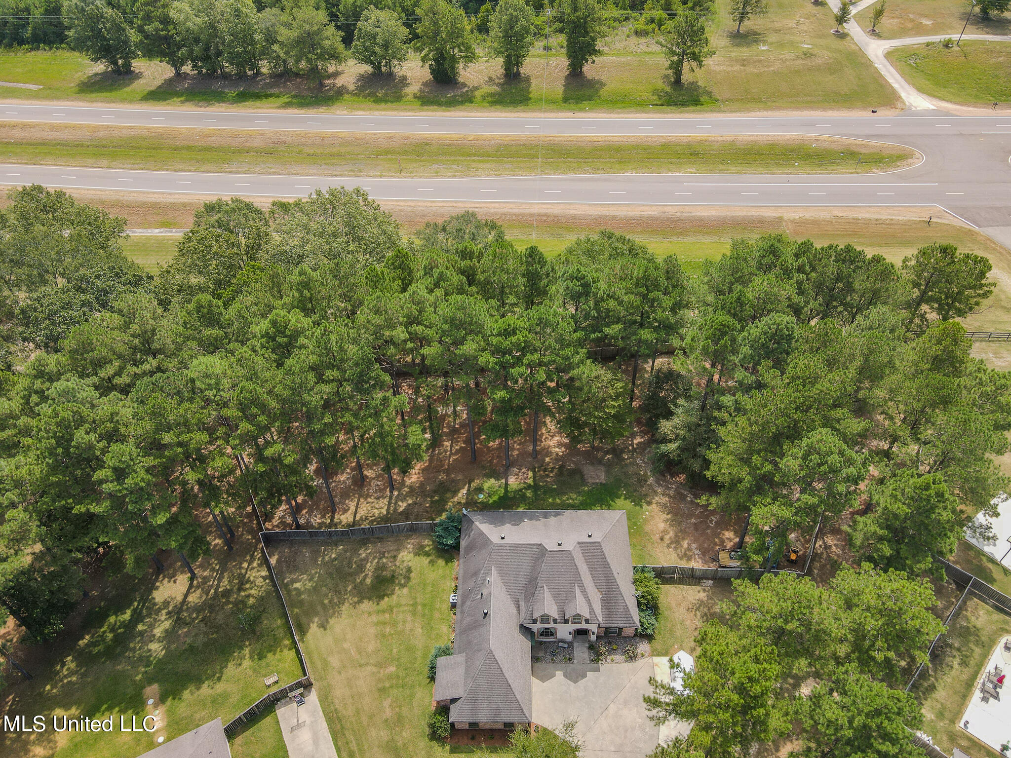 204 Kitty Hawk Circle Brandon, MS 39047 - Photo 55 of 56 204 Kitty Hawk Cir 53