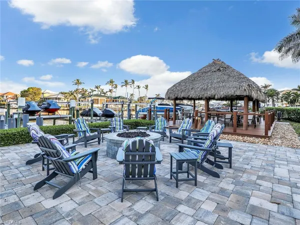 $8,000 | 11030 Gulf Shore Drive, Unit 202, Naples, FL 34108