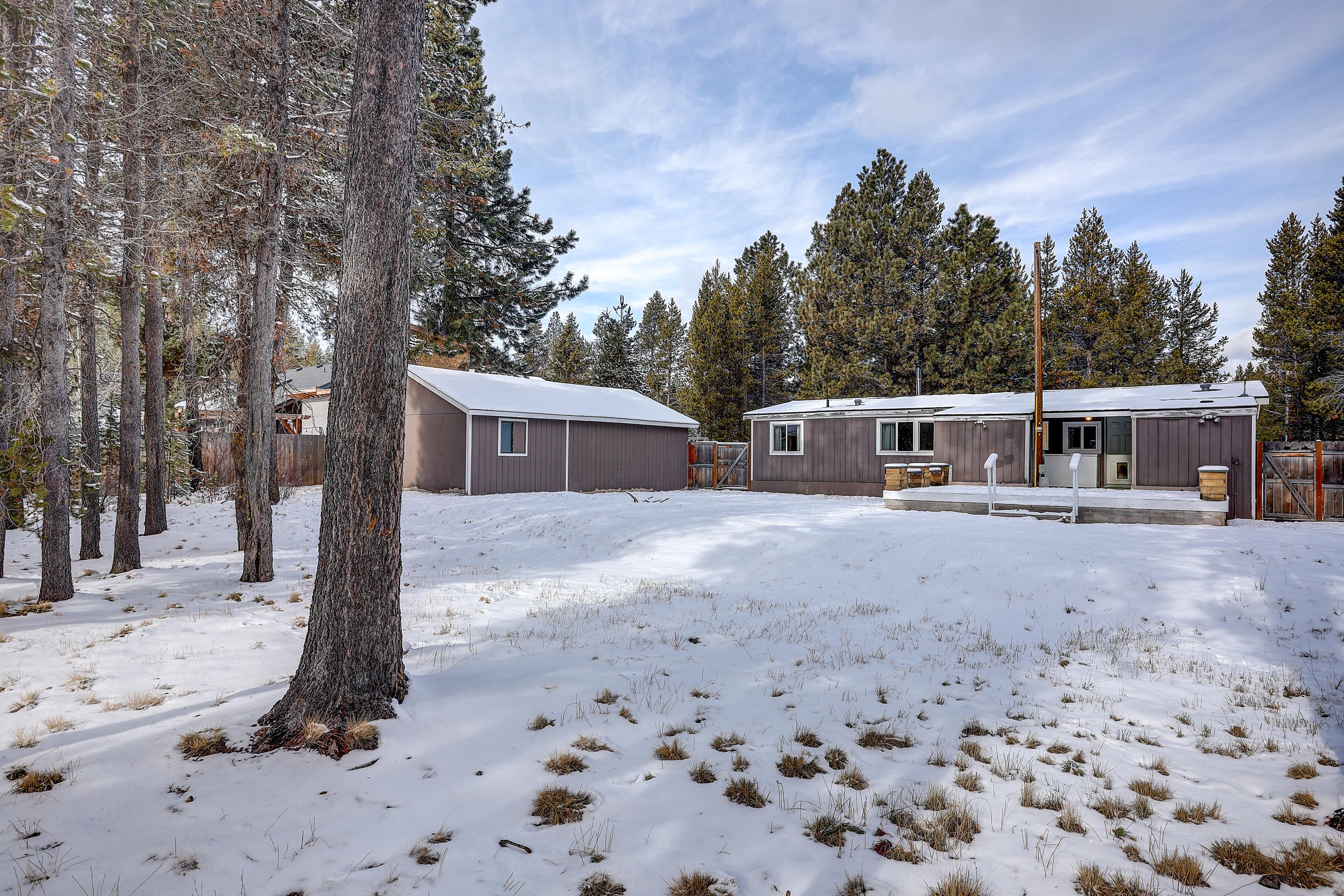 17031 Kingsburg Road Bend, OR 97707 - Photo 26 of 32 17031 Kingsburg Road MLS-28
