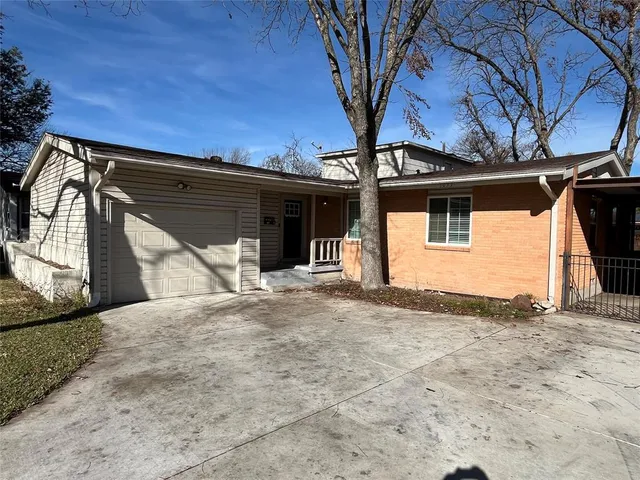 $2,650 | 3053 Rotan Lane, Dallas, TX 75229