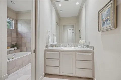 $3,695,000 | 6 Mott Lane, Houston, TX 77024