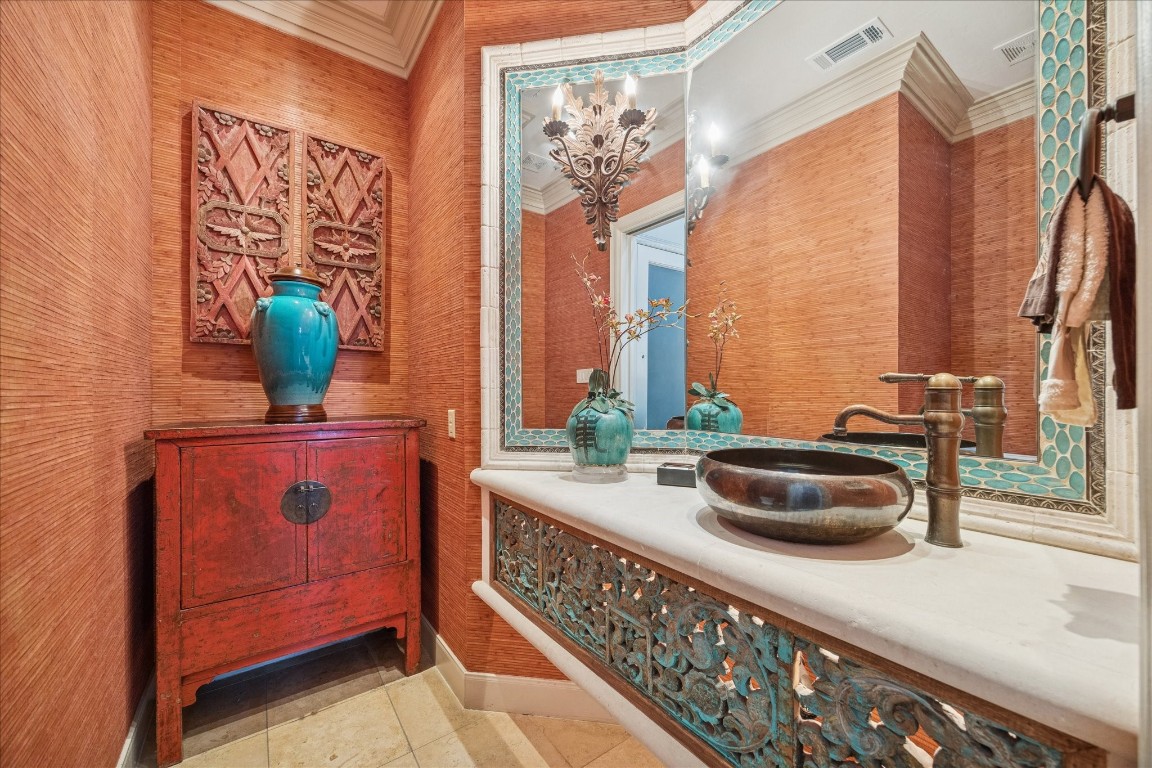 6 Mott Lane Houston, TX 77024 - Photo 38 of 49 Powder Bath Downstairs