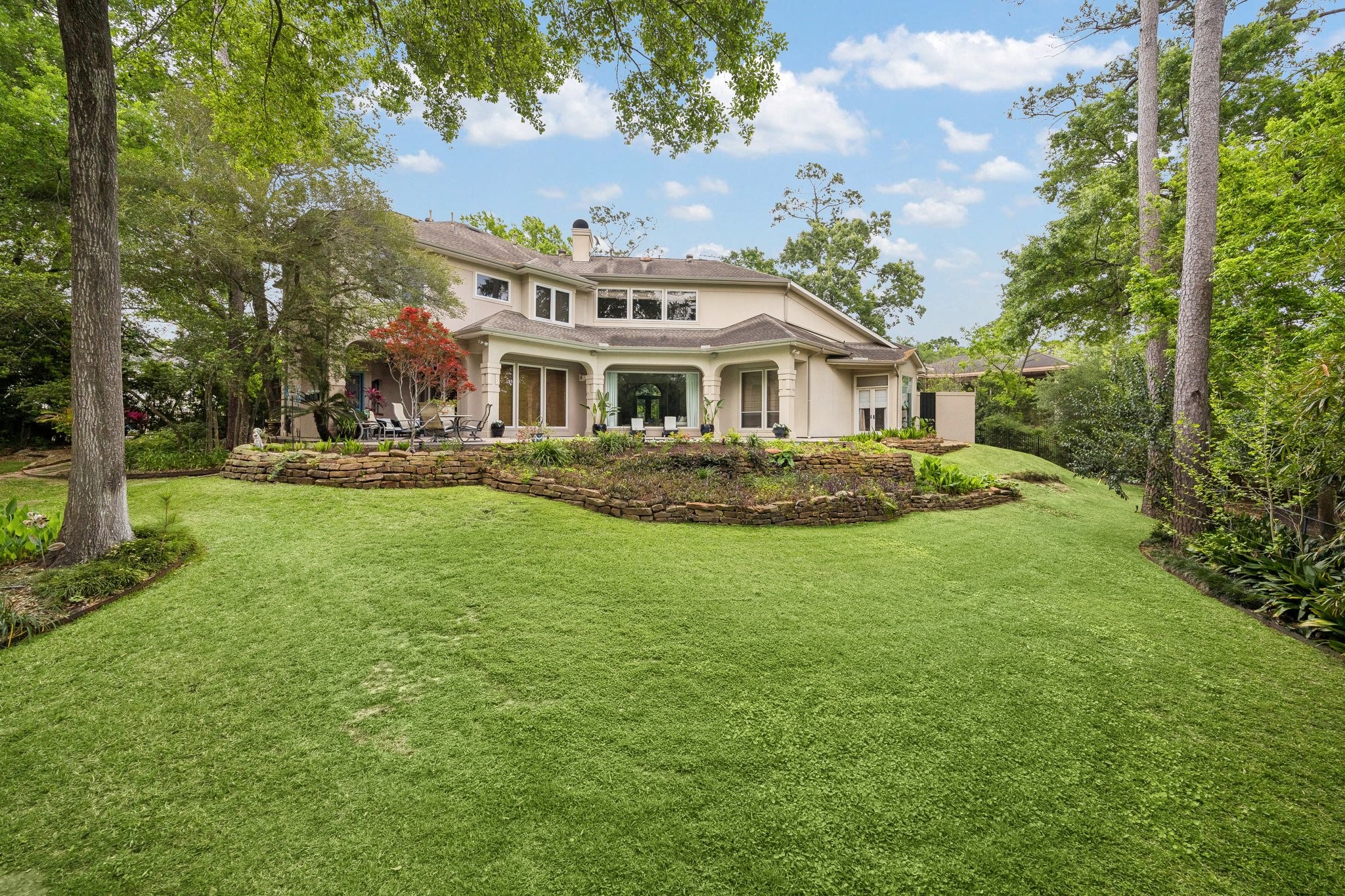 6 Mott Lane Houston, TX 77024 - Photo 41 of 47 Back yard